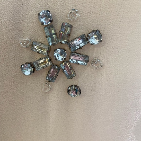 Forever 21 snowflake crystal bead t - Picture 4 of 4